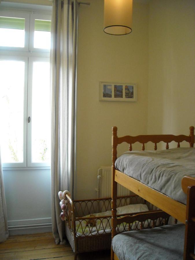 Chateau De Pougy Esterno foto